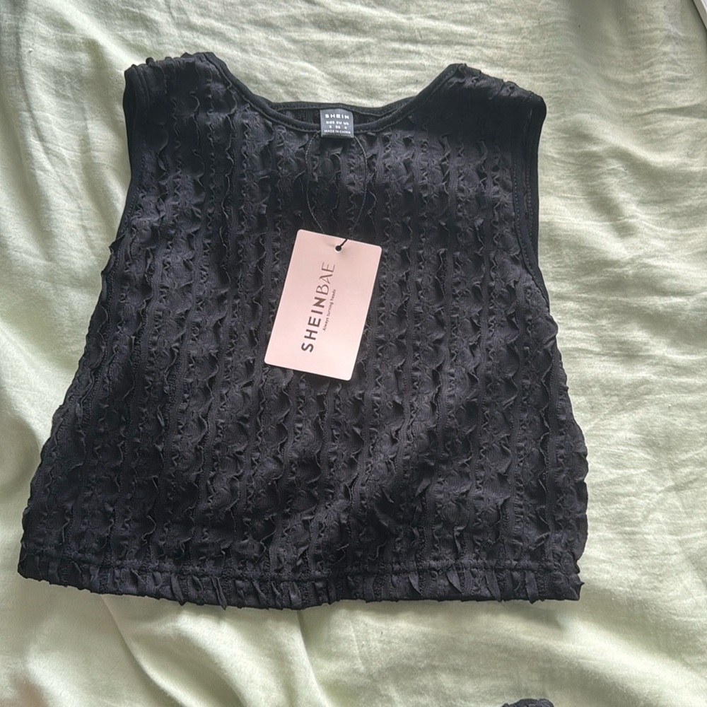 SET OF 2 Top and skirt NWT